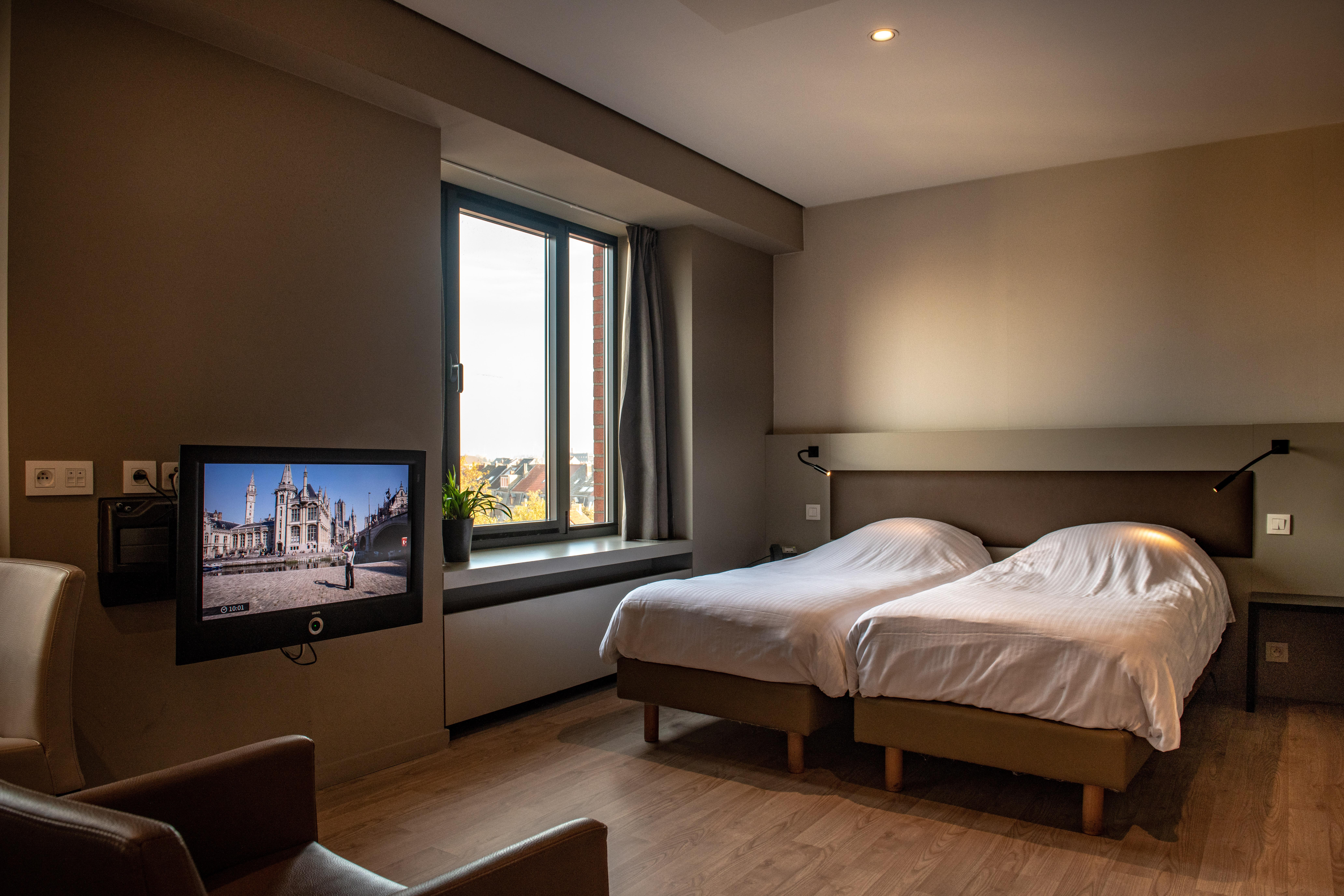 Castelnou Aparthotel Gent Exteriör bild